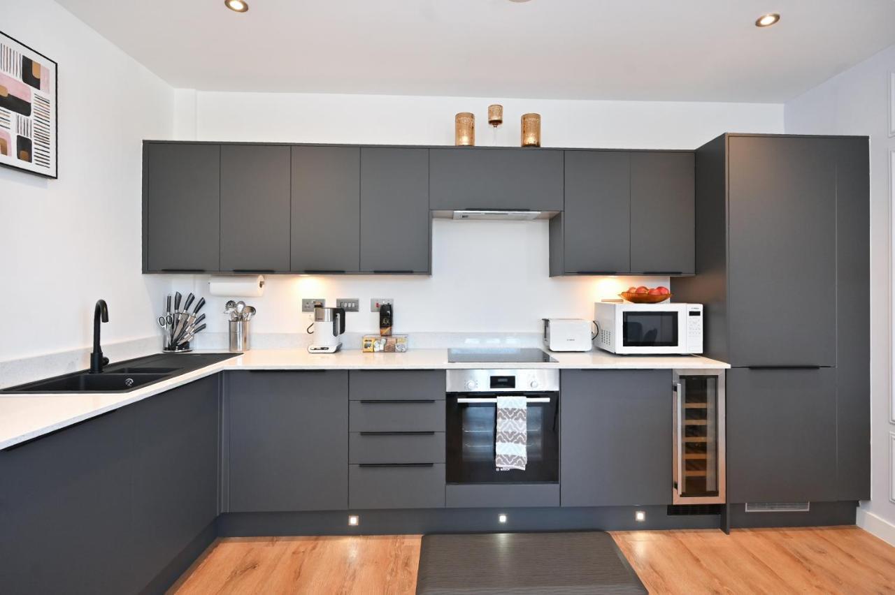 Spacious Designer 2Br Executive Apt, Near Beach & Marina, Central Location Ramsgate Luaran gambar