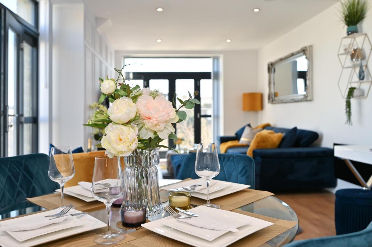 Spacious Designer 2Br Executive Apt, Near Beach & Marina, Central Location Ramsgate Luaran gambar