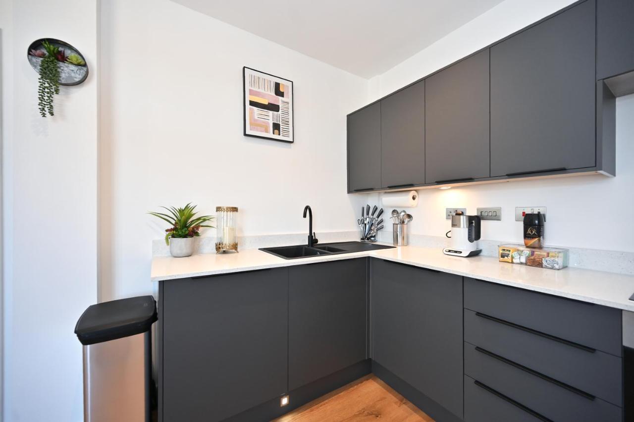 Spacious Designer 2Br Executive Apt, Near Beach & Marina, Central Location Ramsgate Luaran gambar
